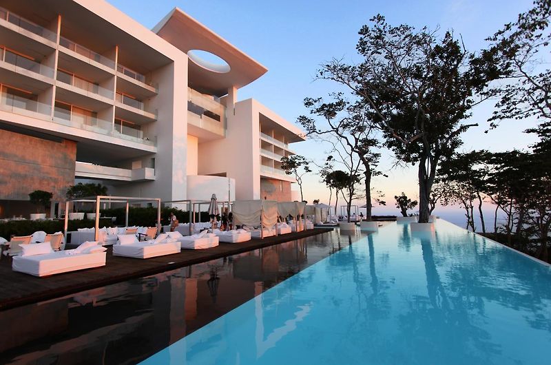 Acapulco hotels & apartments, all accommodations in Acapulco